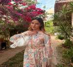 anuncio trans Vick Ribeiro Oie, tudo bem?Sou a Vick, a namoradinha dos seus sonhos! Tenho 21 anos, sou estudante de publicidade, 1,73 de altura, 63 kg, dote de 19 cm, corpo e rosto naturais de hormnio e cabelo atualmente loiro.Atendo em motel/hotel, no atendo no meu local!Sou passiva, gosto muito de sexo passional, corpo a corpo e olho no olho. Sou carinhosa e muito safada, e tambm no nego um bom BDSM, gozando muito junto com voc! Sexo seguro sempre. Vou adorar conversar sobre tudo, tambm acompanho em jantares e viagens.Que tal me contar um fetiche seu? Vamos explorar o prazer juntos! Seja direto e respeitoso; educados vo ter o melhor de mim.Tenho contedos como vdeos e fotos exclusivos, disponveis 