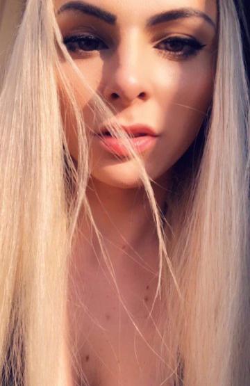 Shemale Escort  Nanda Matarazzo 0404361