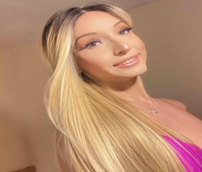 Trans Acompanhante Angelina Boneca 0502422