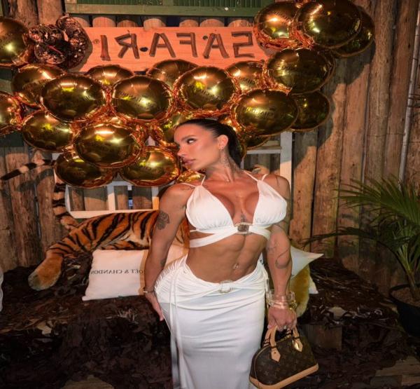 Trans Acompanhante v Bianca To 1120791