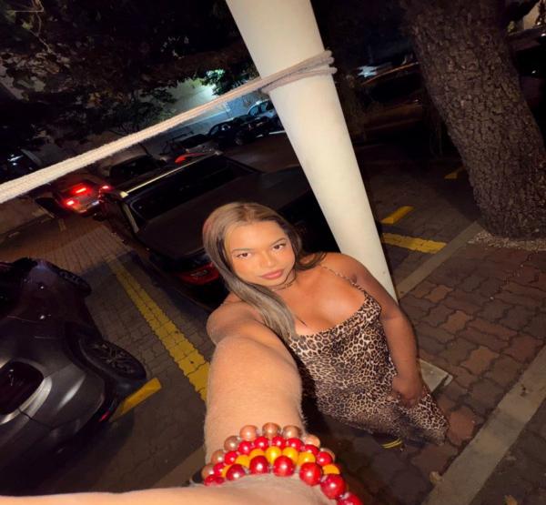 Trans Acompanhante v Flavia Morena 9111563