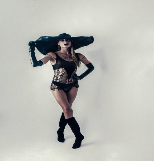 Trans Acompanhante v Foxy Doll 1068060