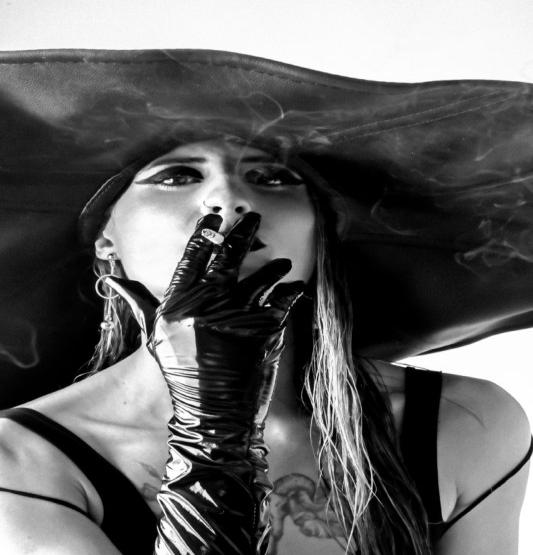 Trans Acompanhante v Foxy Doll 1068061