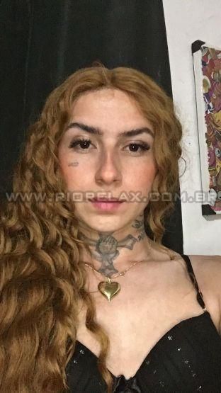 Trans Acompanhante v Gabriella carmesin bde151