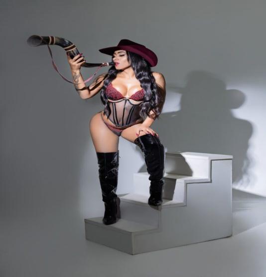 Trans Acompanhante v Jhennyfer D Castro 8327160