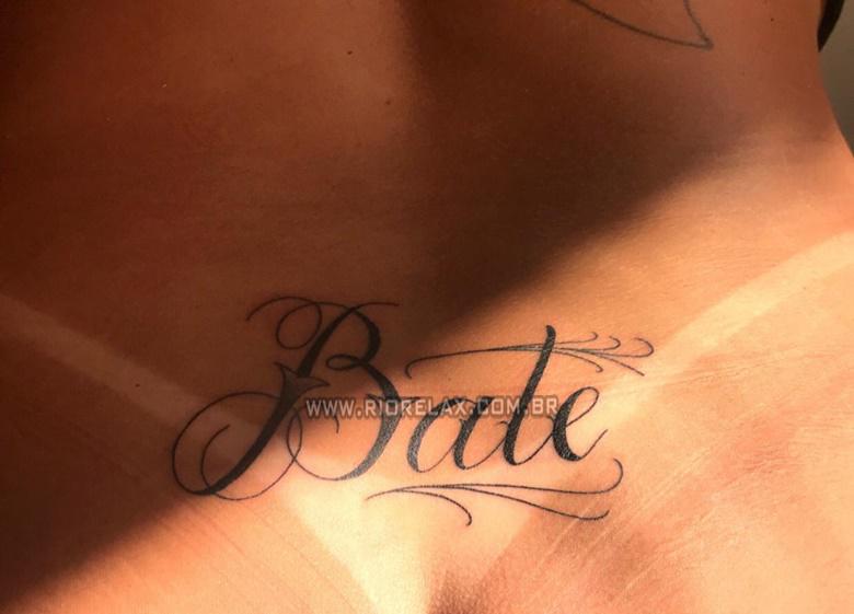 Shemale Escort v Kelly Loira 6932485