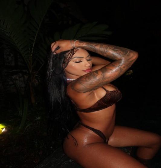 Shemale Escort v Khauany Morae2687311
