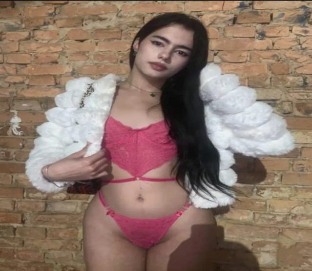 Trans Acompanhante v Lara Miilan 4040499