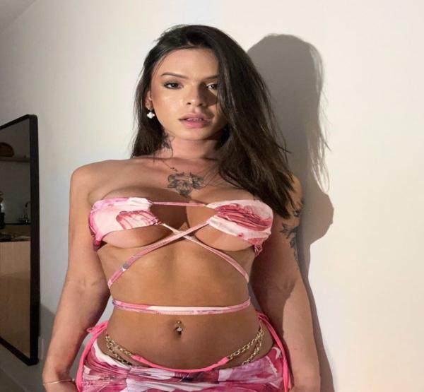 Trans Acompanhante Letcia Fiorentino 9866350