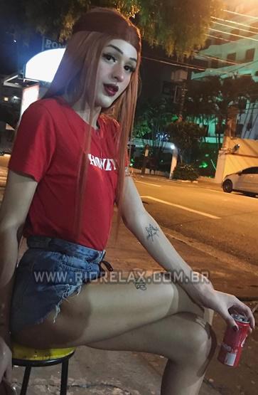 Shemale Escort v Lola 9565128
