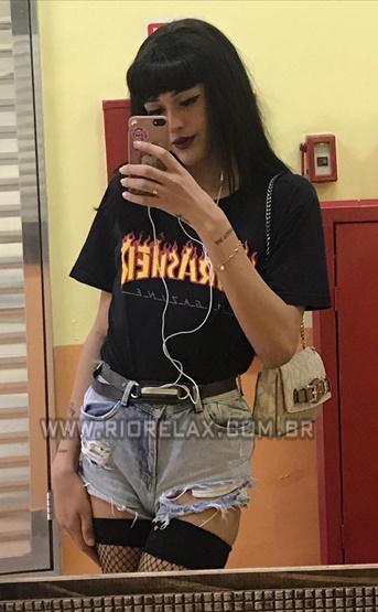 Shemale Escort v Lola 9565152