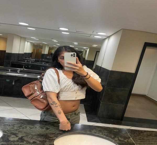 Shemale Escort v Lola Lin1901781