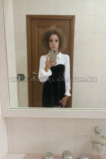 Shemale Escort v Luisa Pauzuda 8be9f4