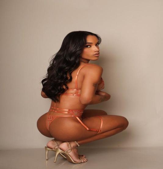 Shemale Escort v Mayra Fetter 6133303