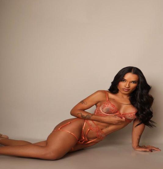 Shemale Escort v Mayra Fetter 6133338