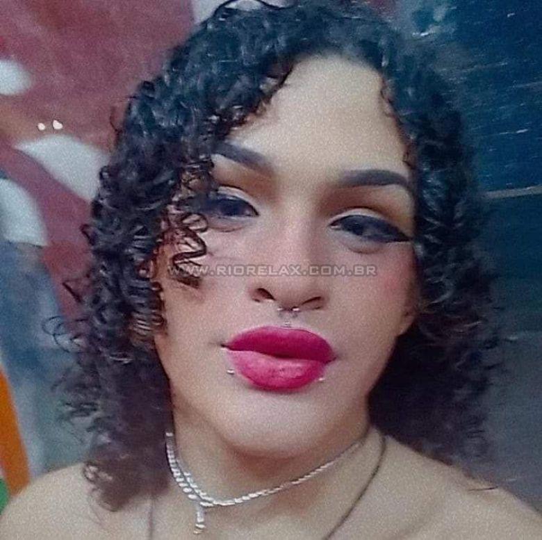 Shemale Escort v Safira putinha novinha 6355049