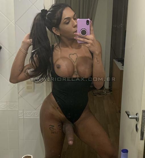 Trans Acompanhante v Valentina Holanda 8302709