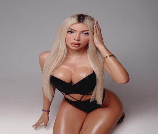 Trans Acompanhante v Victoria Luz 4770451